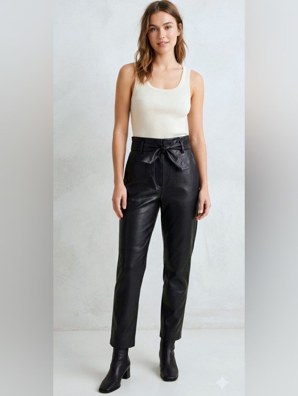 Aritzia Babaton Belted Vegan Leather Pants Black Size 6